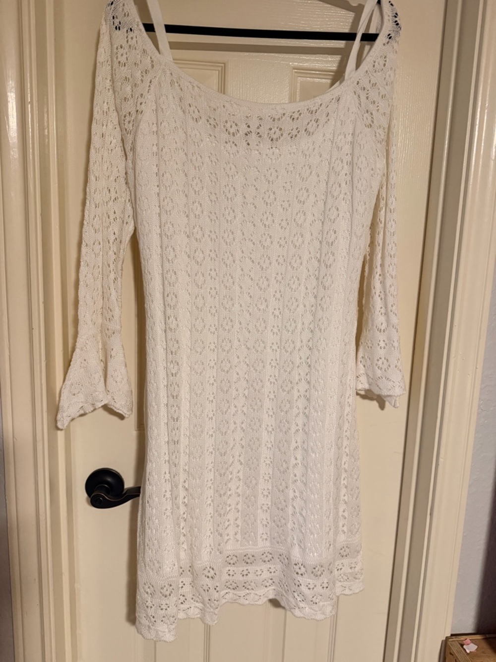 Venus White Crochet Cold Shoulder Bell Sleeve Top – Size XL